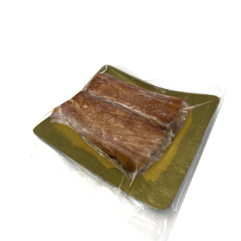 Porciones variables de sierra ahumada en caliente (0.2 g a 0.5 g aprox)